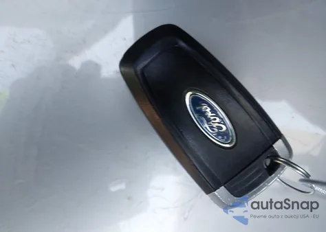 2018 Ford Fusion Hybrid Titanium из США, поврежденный, VIN 3FA6P0RUXJR242068